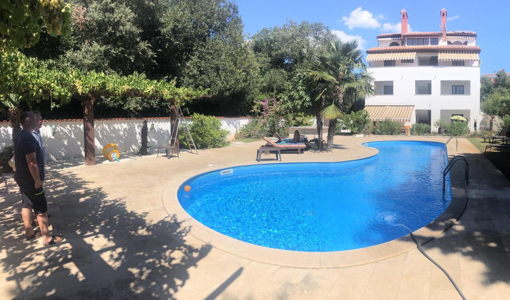 Green Villa Banjole Exterior photo